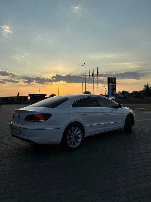 Volkswagen Passat CC дизель 2.0 2012 рік. Офіційне
