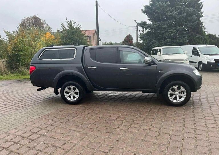 Mitsubishi L200 Pick Up 4x4 DPF Instyle Double Cab