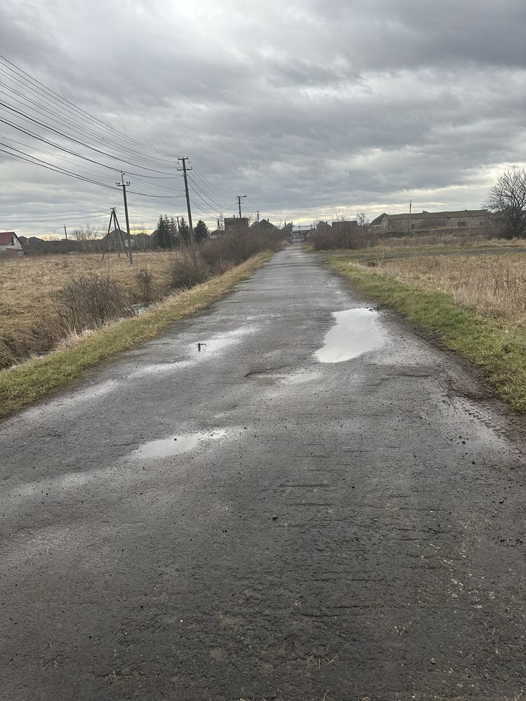 Земля під будівництво, підходить під склади, виробництво і так далі.