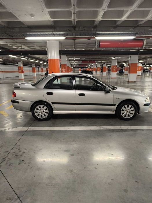 Mitsubishi Carisma 1.3 Confort 2001 — Ar Condicionado, Impecável