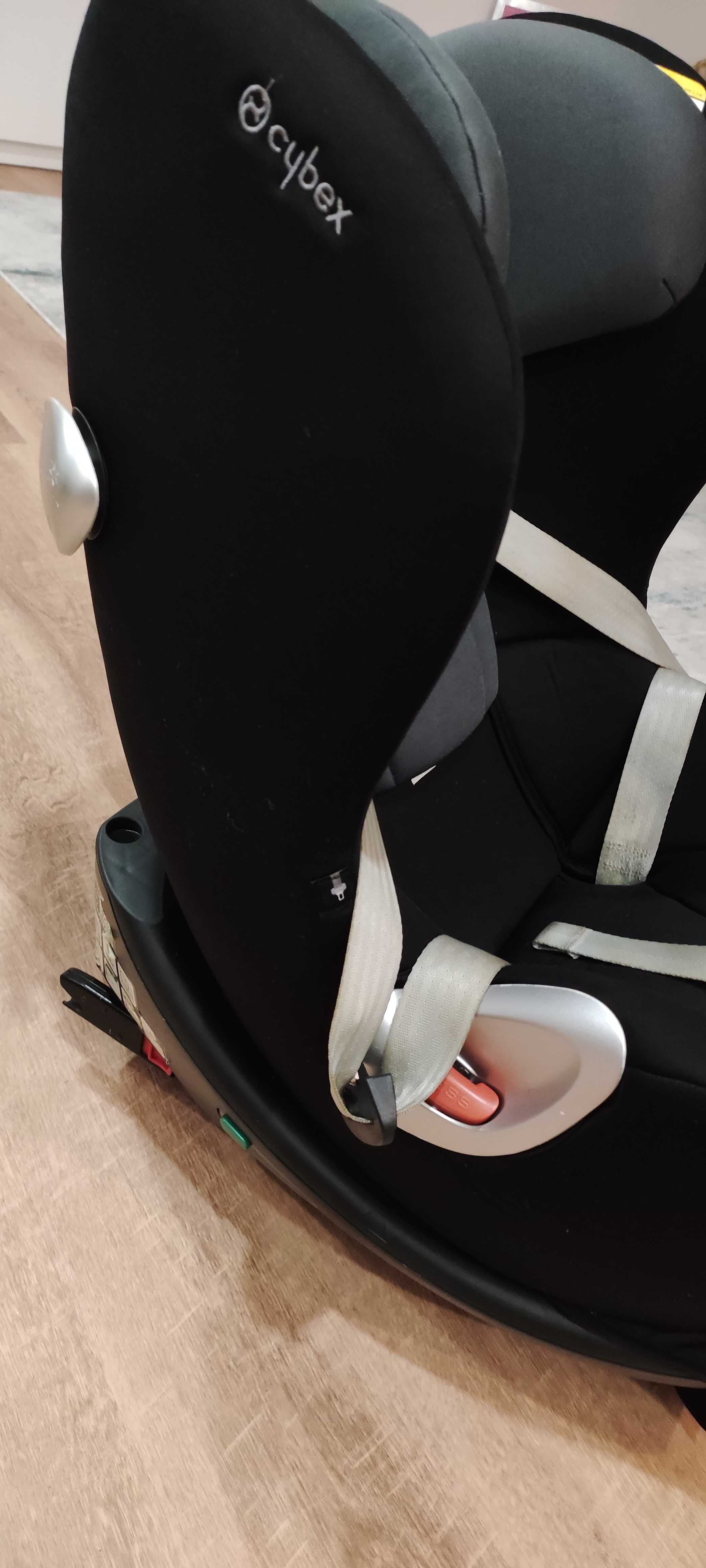 Cadeira auto Cybex com base Isofix