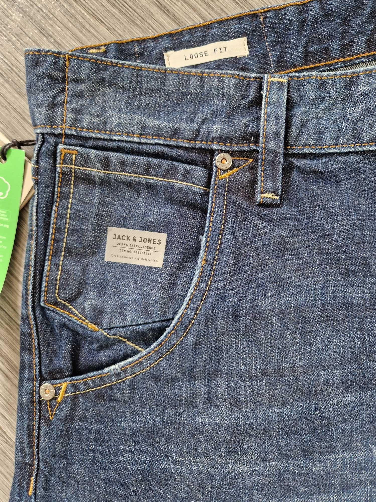 Nowe, dżinsowe spodenki marki Jack & Jones