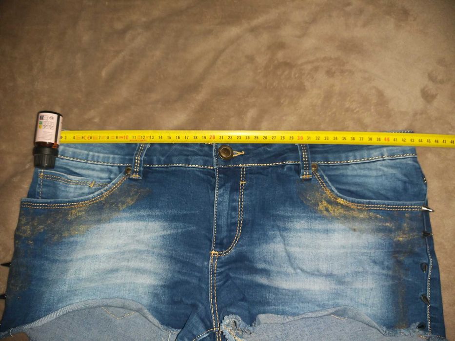 Bardzo Krótkie Spodenki Jeans