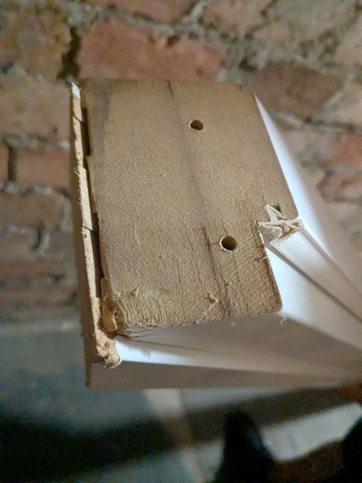 Ościeżnica nieregulowana biała