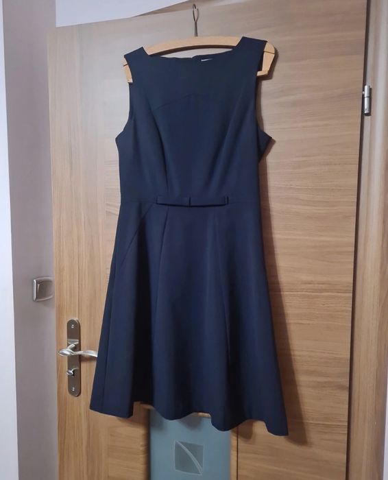 Elegancka sukienka midi