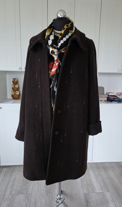 Ciepły zimowy płaszcz basic vintage brązowy czekoladowy plus size 48