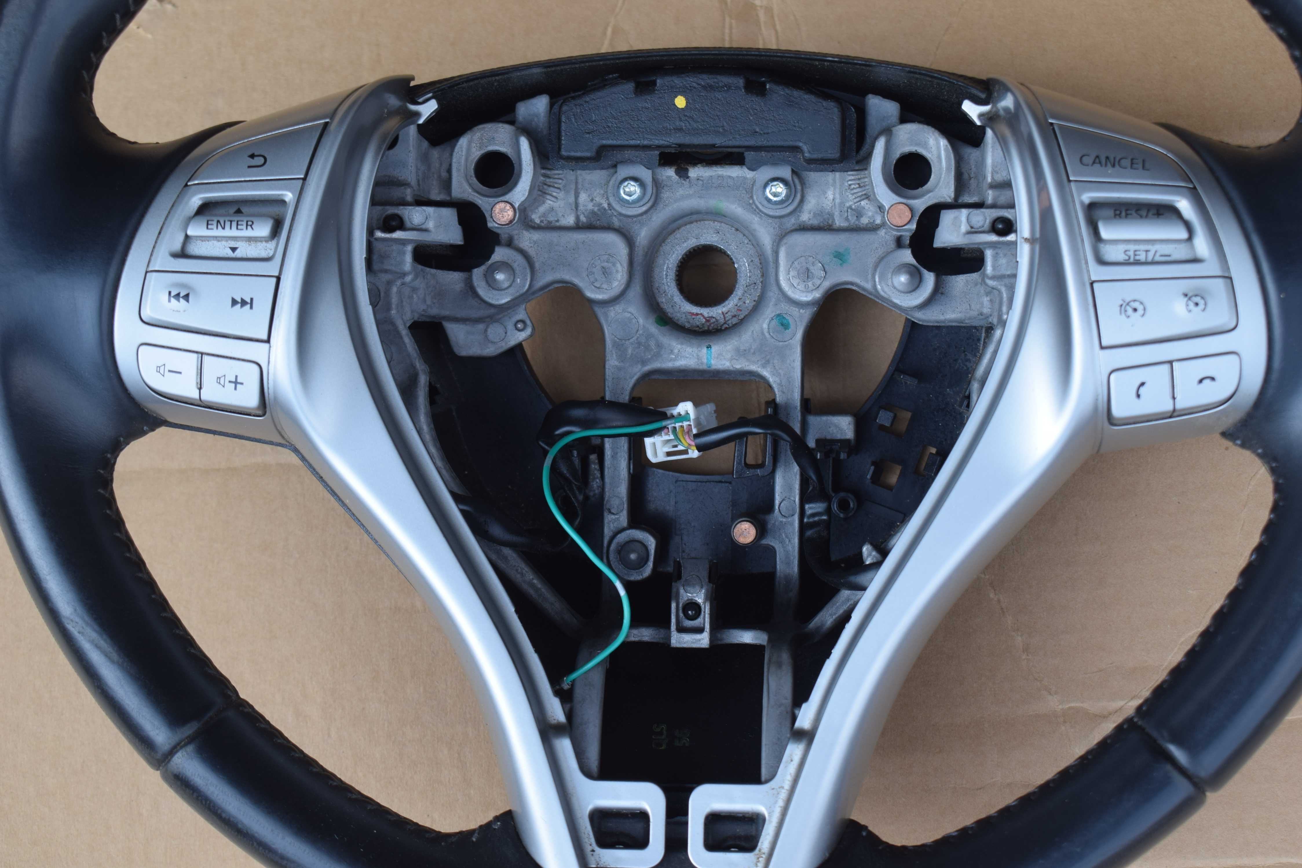 NISSAN QASHQAI J11 14r.kierownica skóra  MULTIFUNKCJA