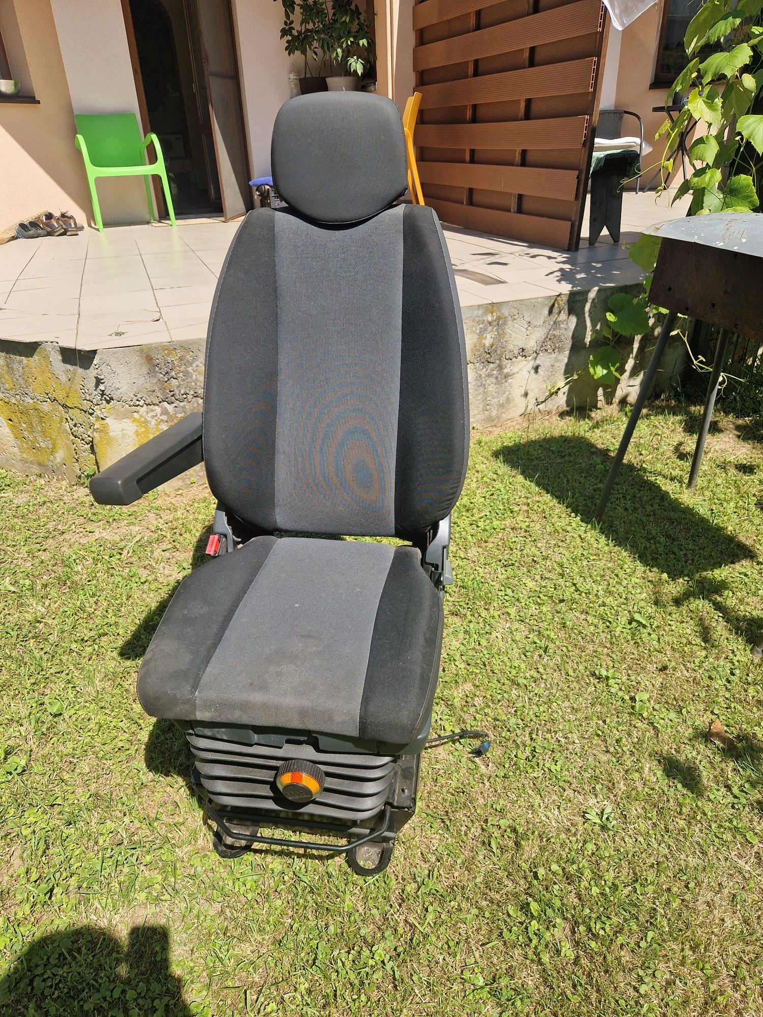 Водійське сидіння Renault Master Pilot