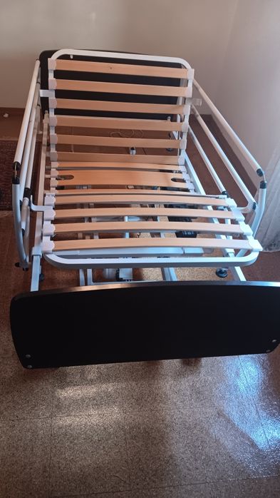 Vende se cama articulada eletrica com colchão
