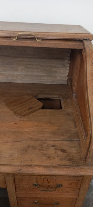 Sekretarzyk z litego dębu