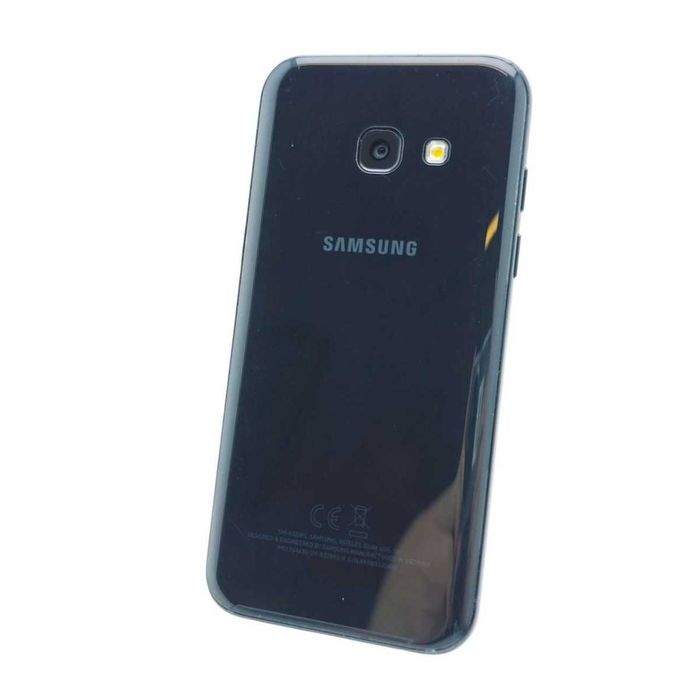 Smartfon Samsung Galaxy A3 2017 2 GB / 16 GB 4G (LTE) czarny