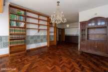 Apartamento T4 no Restelo