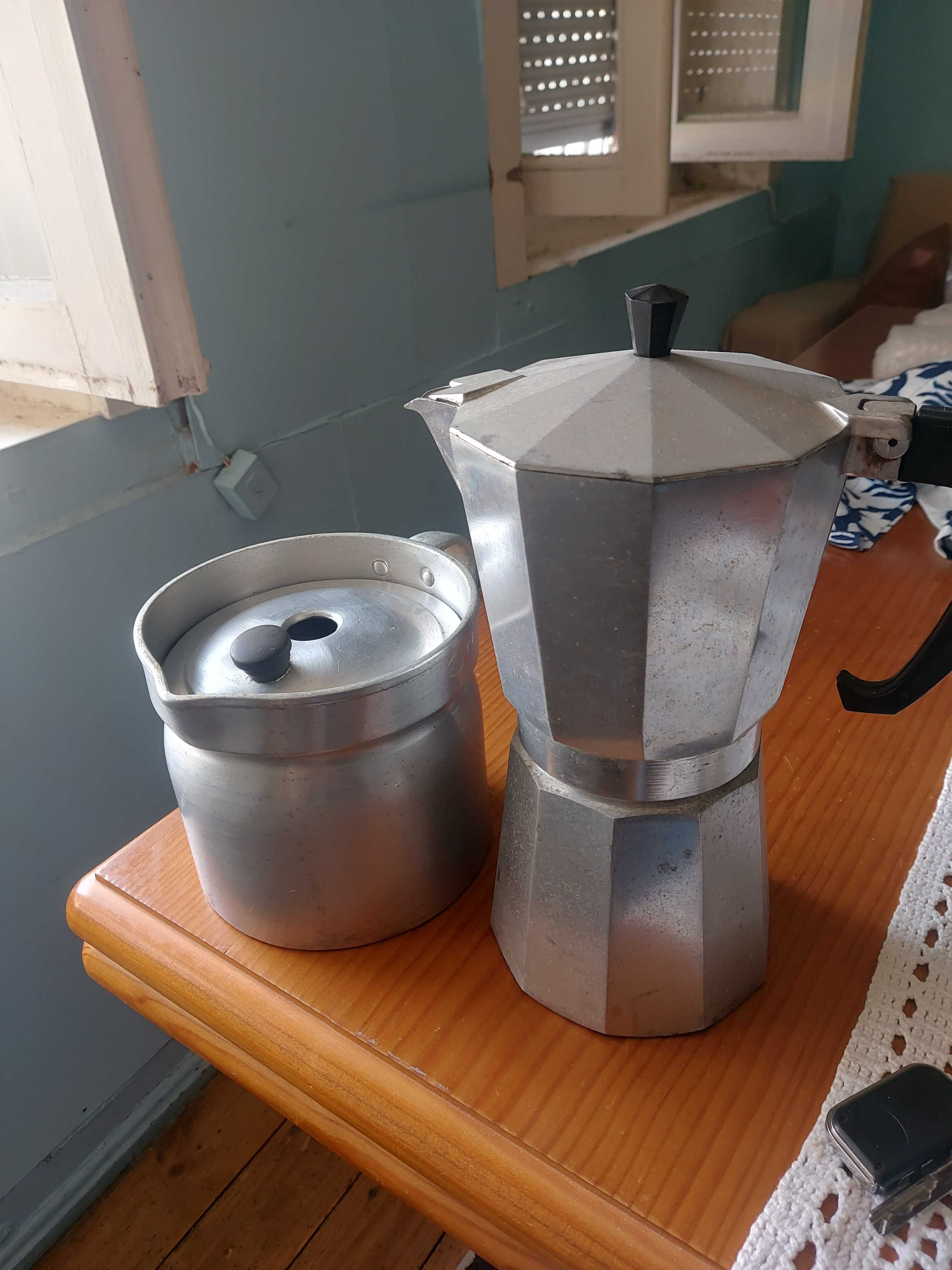 Fervedor e cafeteira para fogão a gás