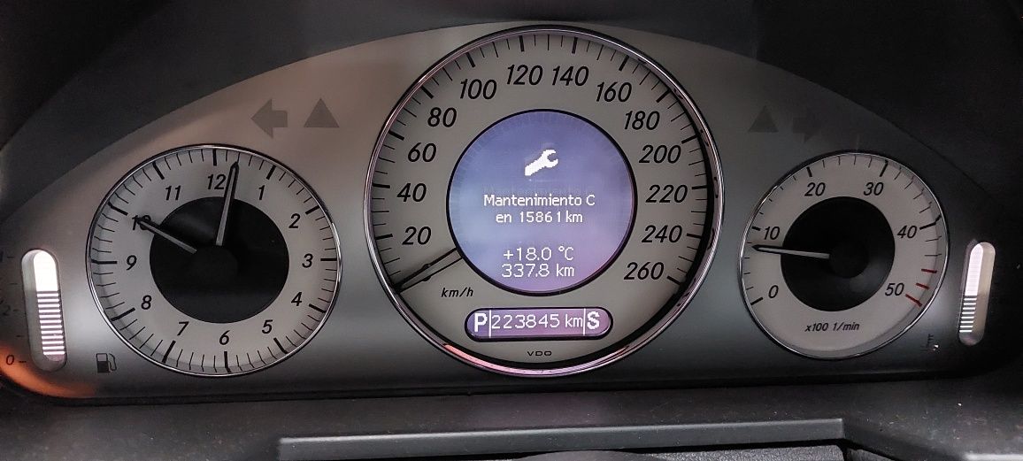 Mercedes w 211 E220Cdi