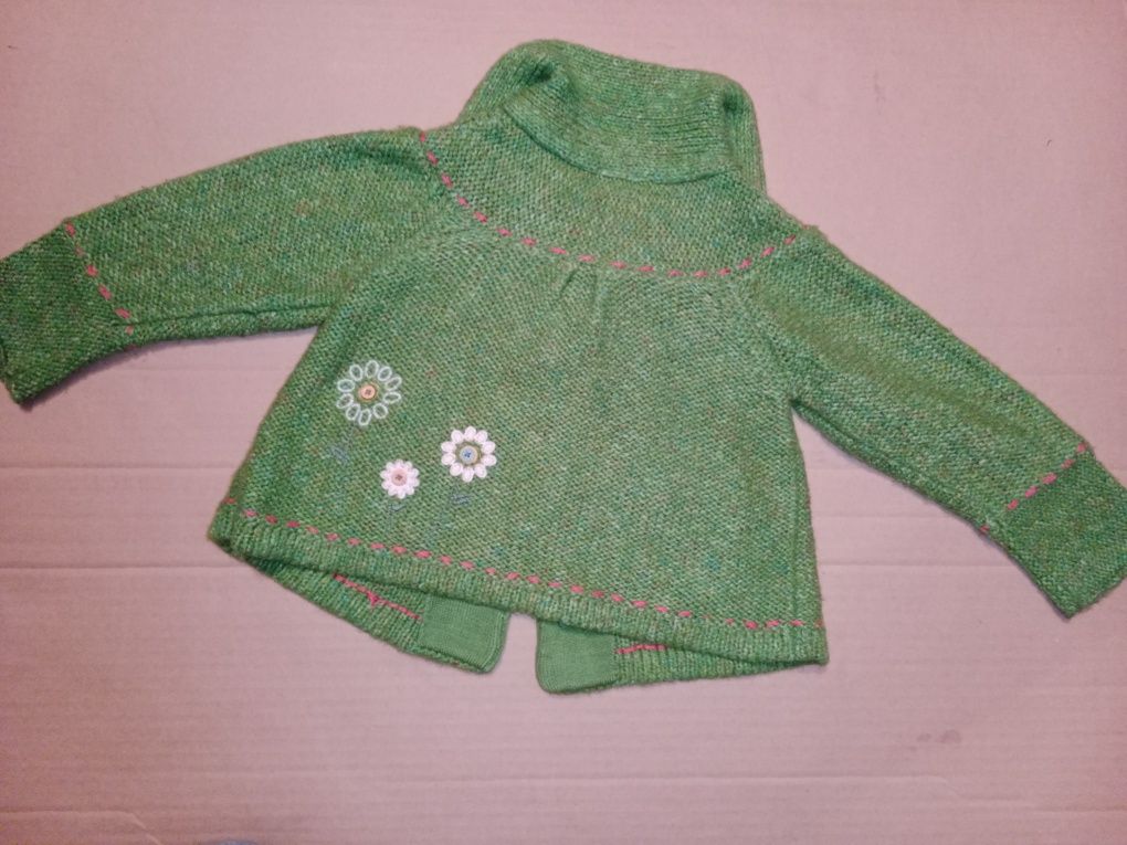 Sweter z Next wyszywany