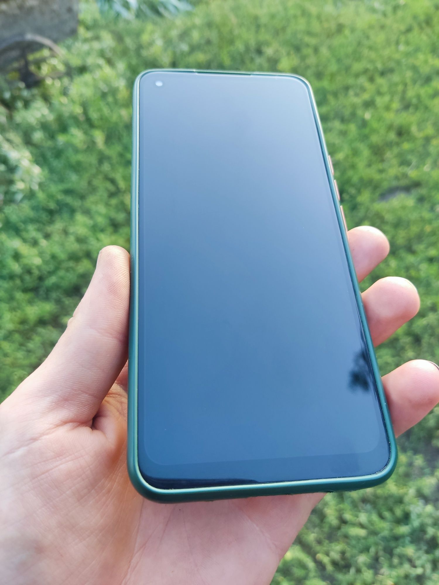 Tecno spark 6 4/128 в чудовому стані