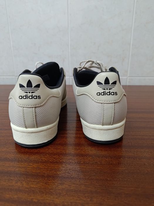 Adidas Superstar
