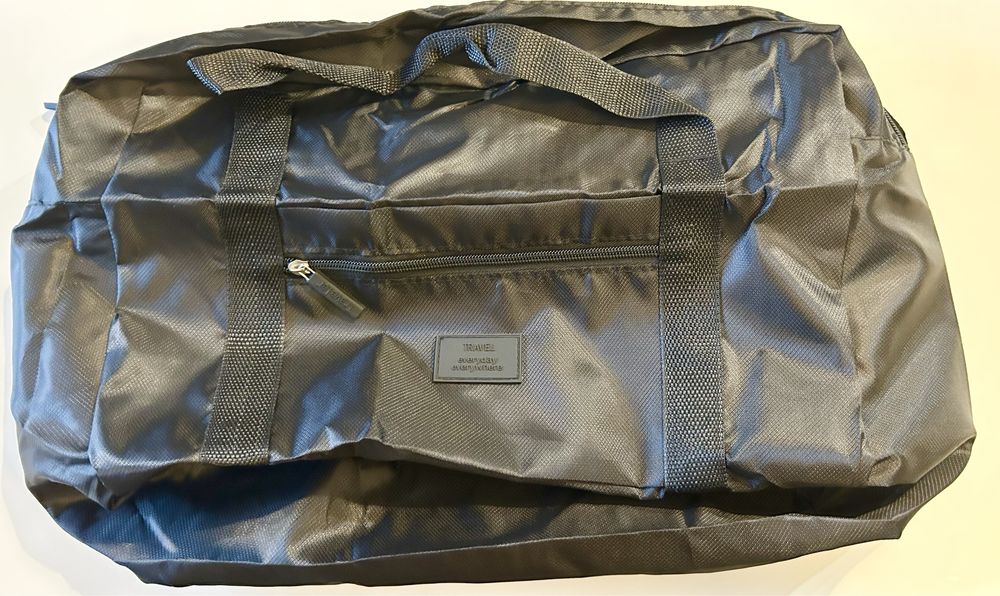NOWA Czarna torba podróżna 40x35x16 cm