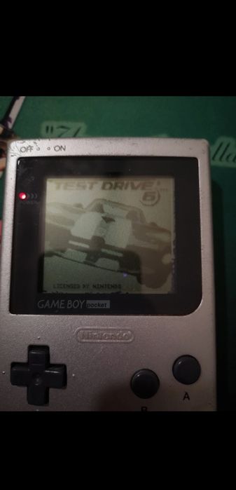 Game Boy pocket original completa a trabalhar a 100%