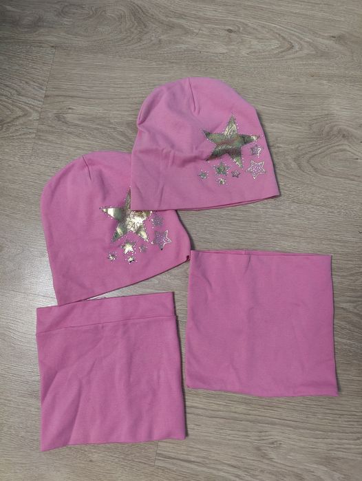 Набір шапка тоненька і хомут для двійні