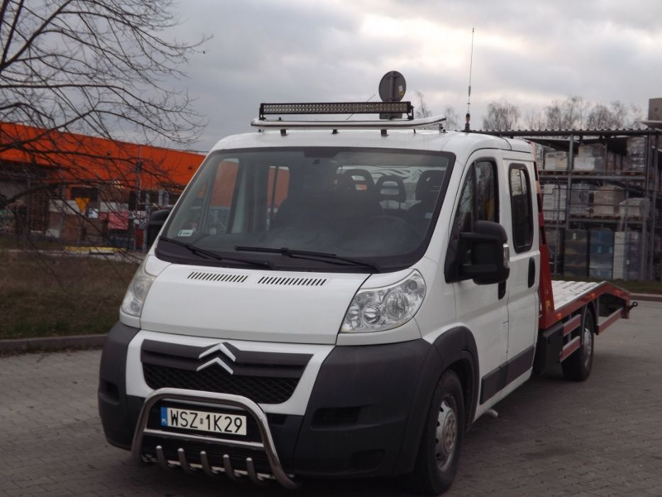 POMOC DROGOWA auto laweta autoholowanie transport aut