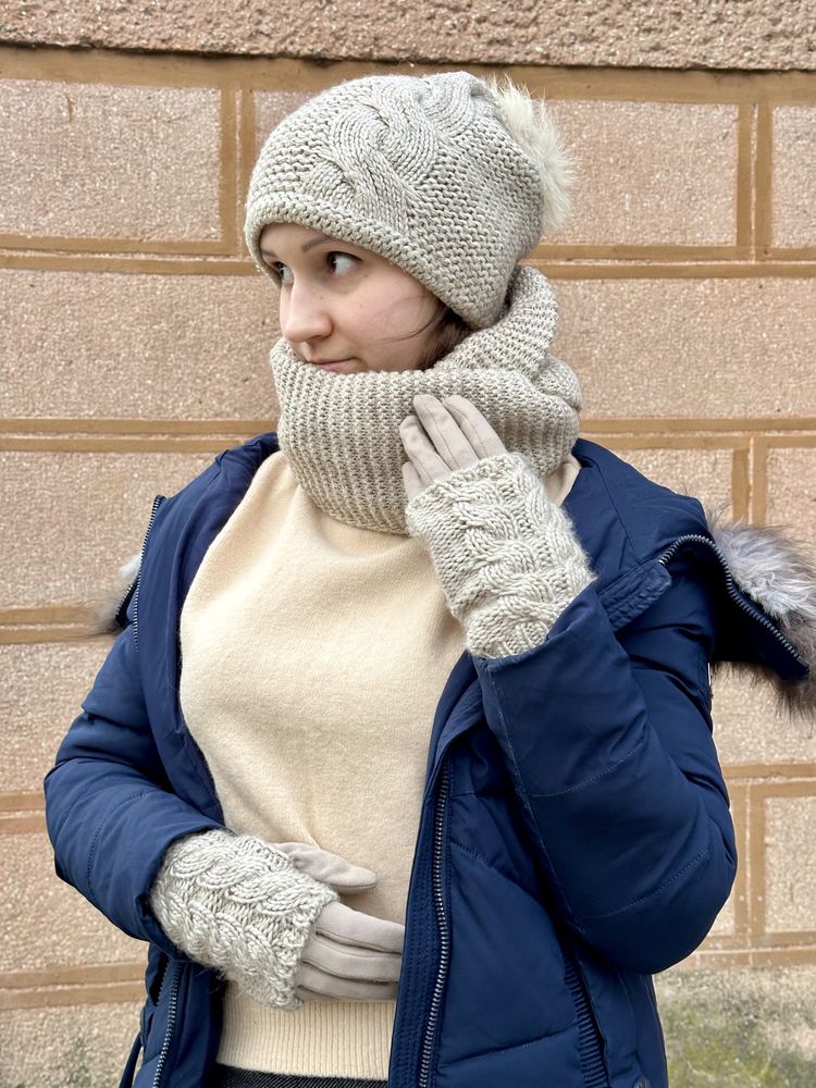 Комплект шапка шарф хомут перчатки