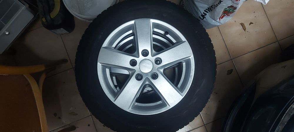 Koła z oponami zimowymi