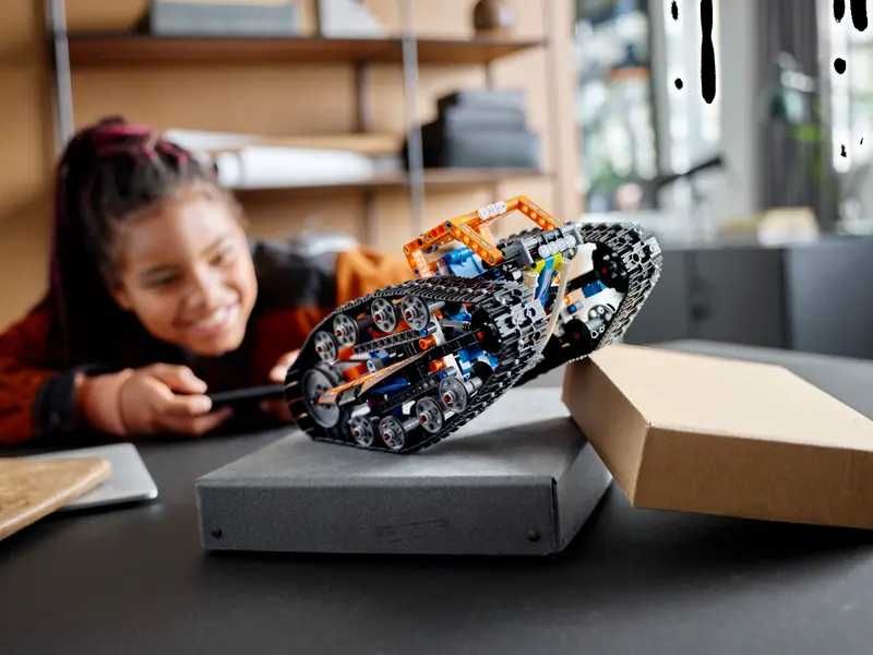 LEGO Technic 42140 машина трансформер з пультом 2 в 1