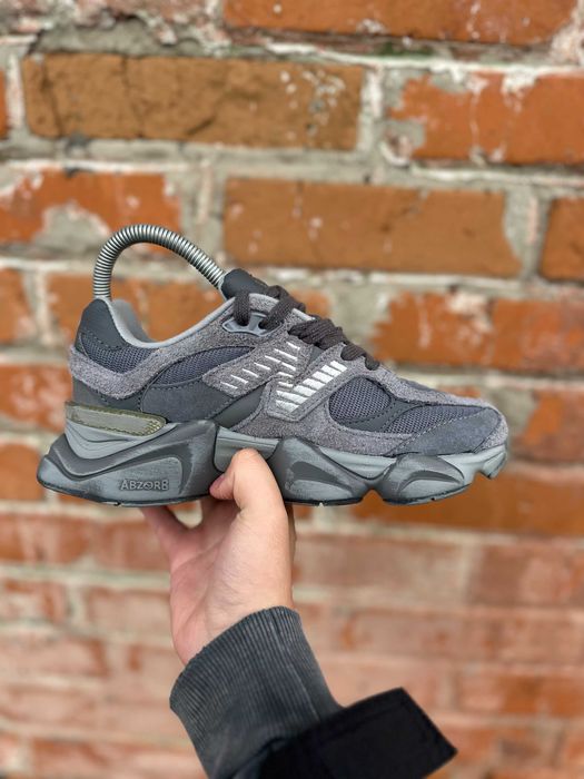 кросівки New Balance 9060 / жіночі 36 - 41
