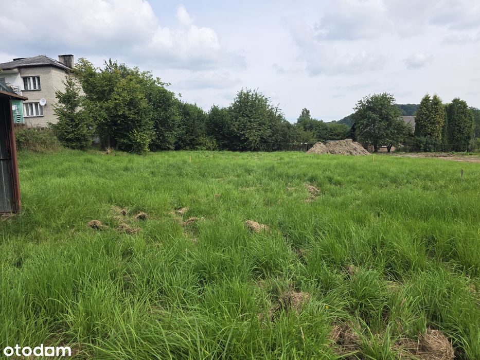 W pełni uzbrojona działka w Tenczynku