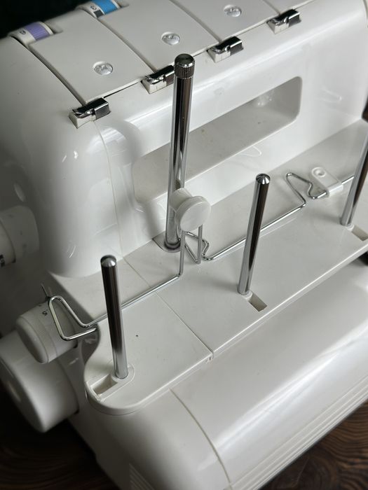 Оверлок Jaguar T-77DW