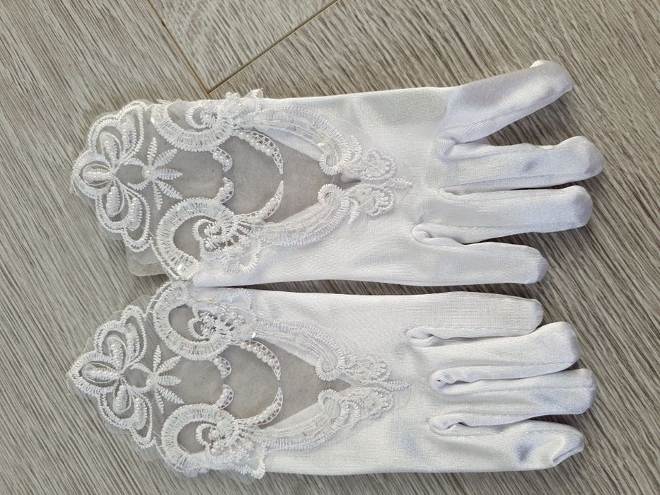 Rękawiczki białe komunia