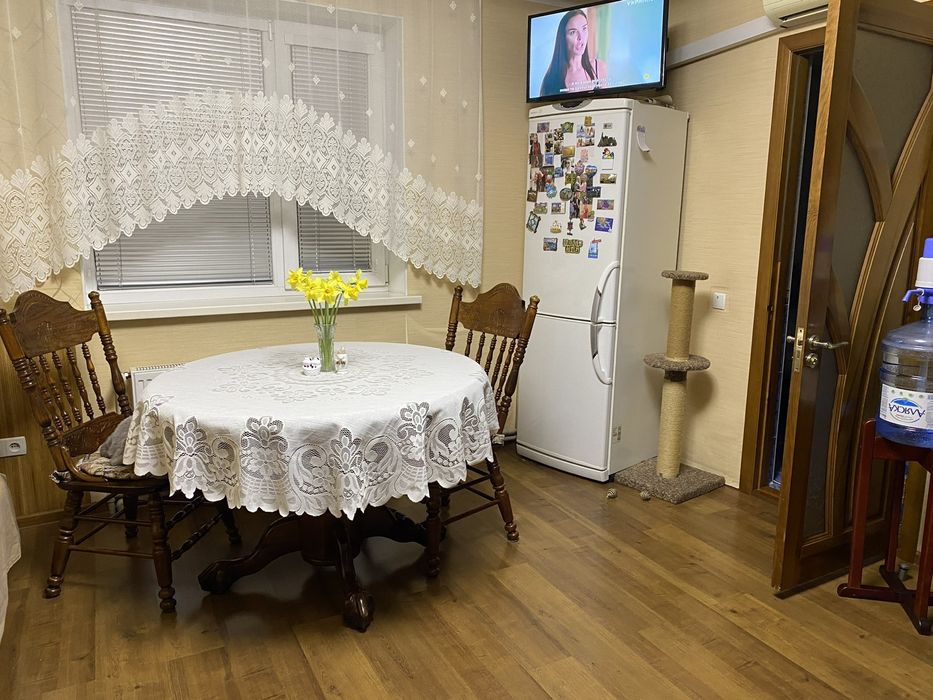 Дом-2 комн.разд. 77 м.кв. 2009 г. в/у, ремонт,6 Слободская -Погранична