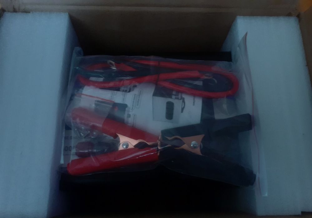 Інвертор HOULI 1500W 24в. - 230в. 50Гц. 3000W Пік!!!