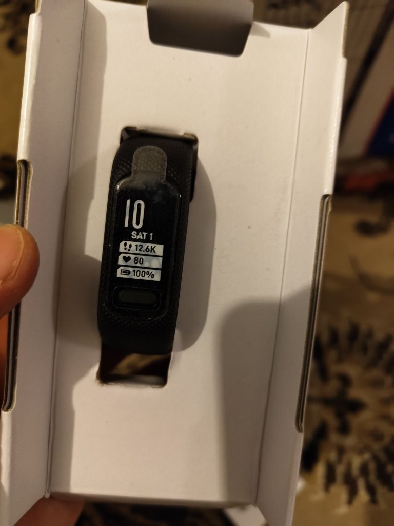 Смарт-браслет Garmin Vivosmart 5 чорний, малий/середній розмір