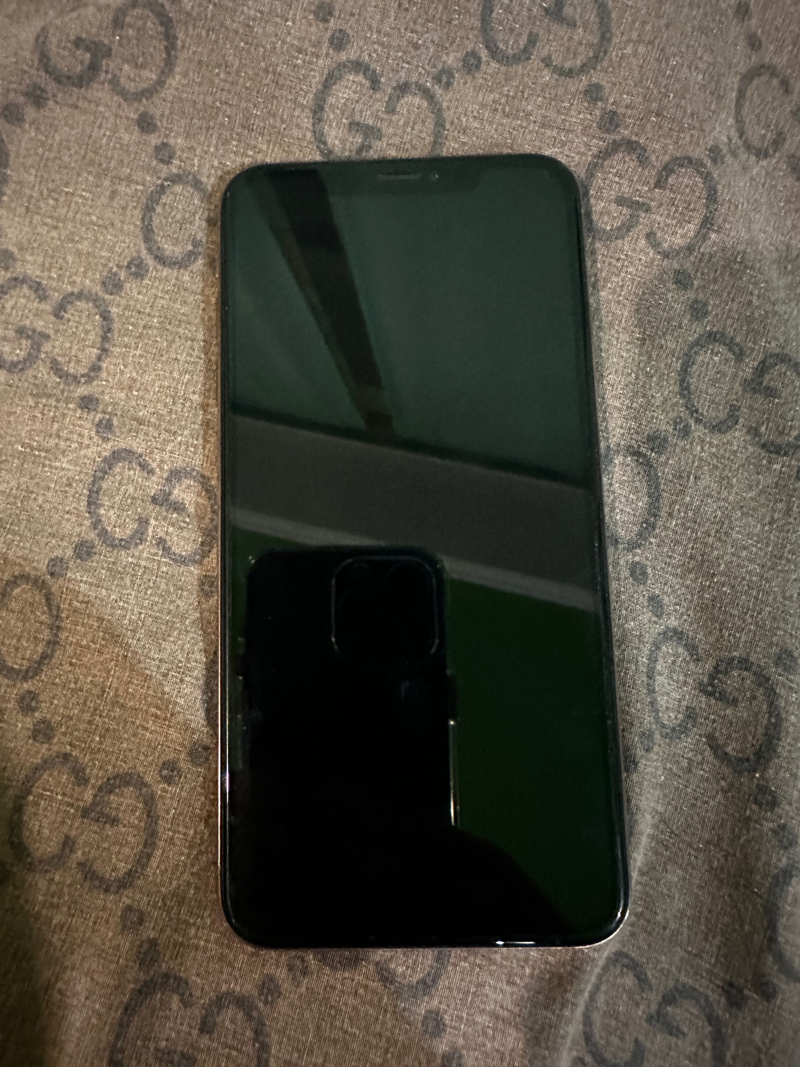 Продам свій IPhone XS MAX,64 gb , gold ідеал