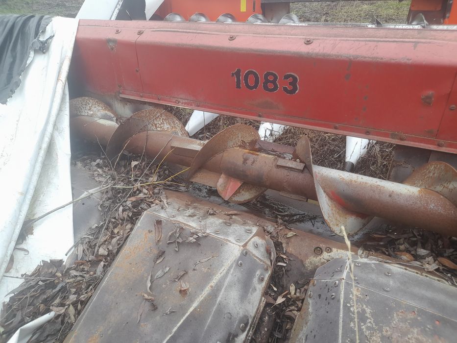 Продам жатку кукурудзяну на 8 рядків.