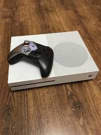 Приставка Xbox One S 1tb