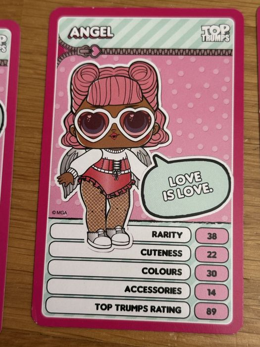 Колекційні карточки LOL (гра)