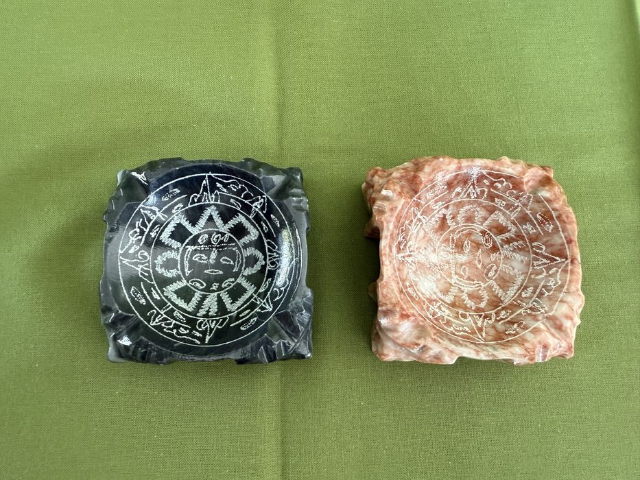 Par de cinzeiros Maias/Mexicanos