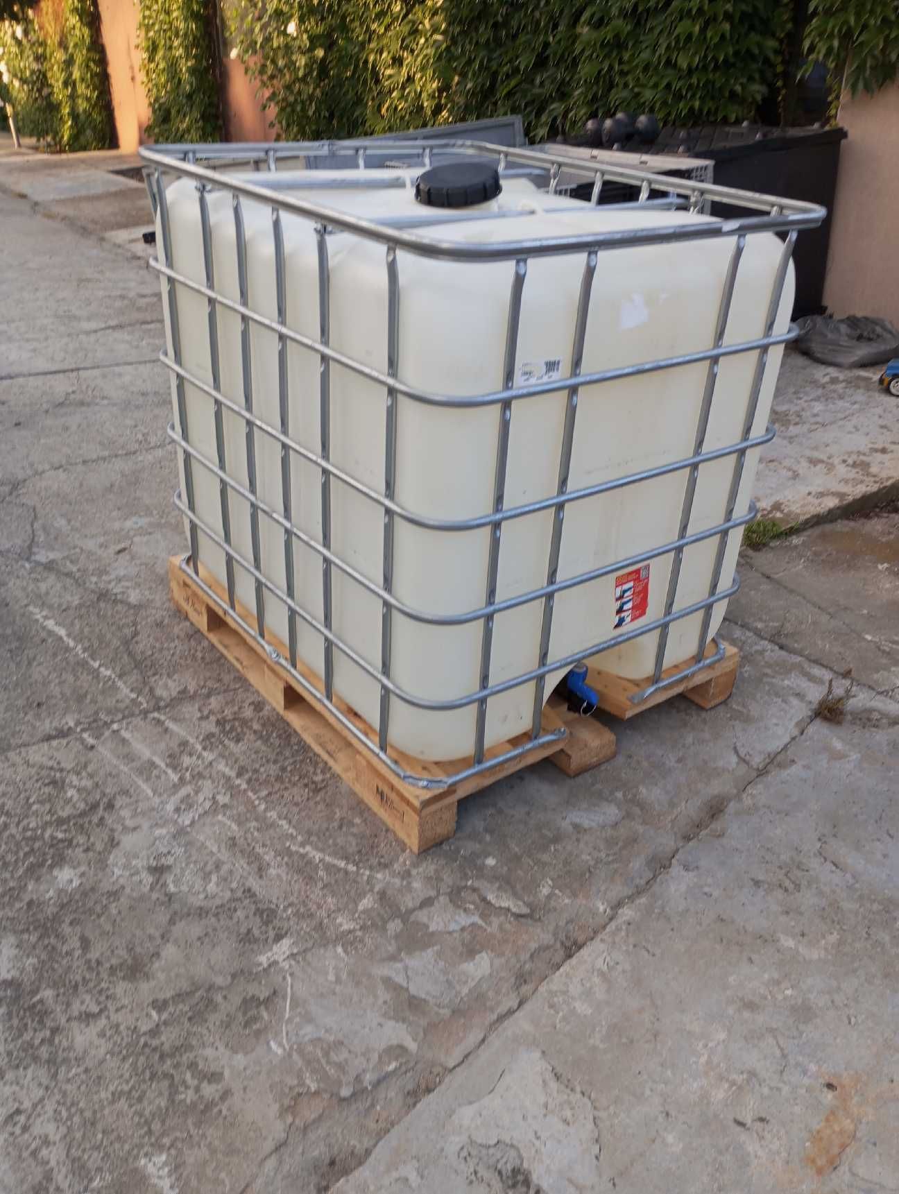 Pojemnik mauzer 1000l