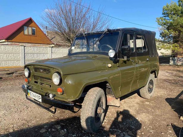 Продам машину УАЗ-469 военный
