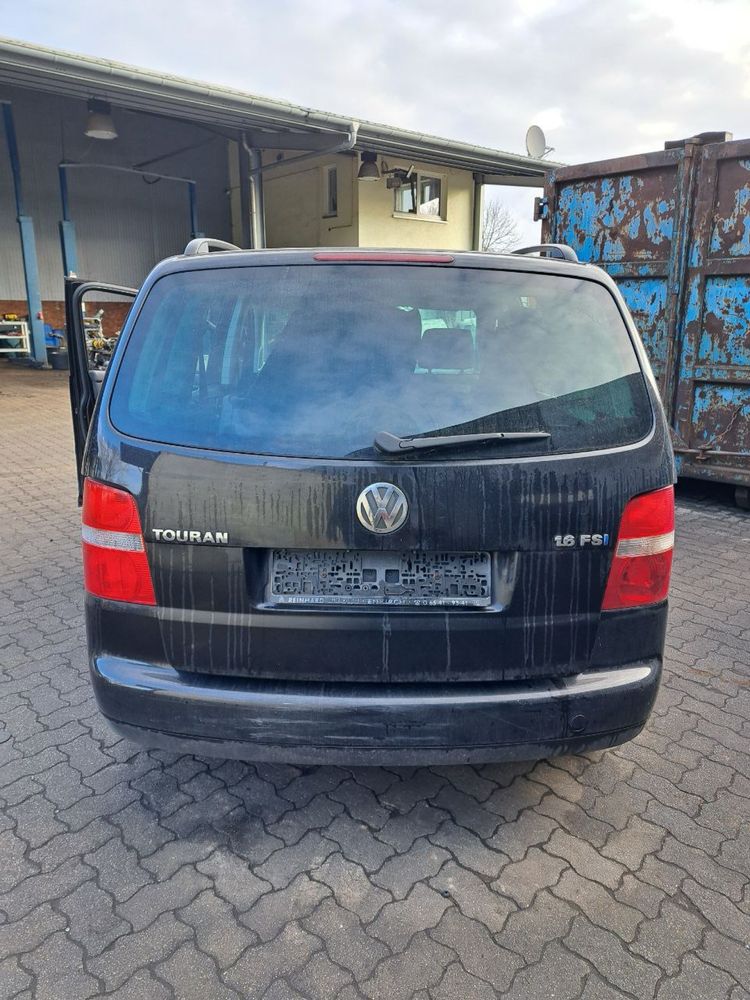 Шрот розборка Фольксваген Тоуран Туран запчасти VW Touran авторозбір