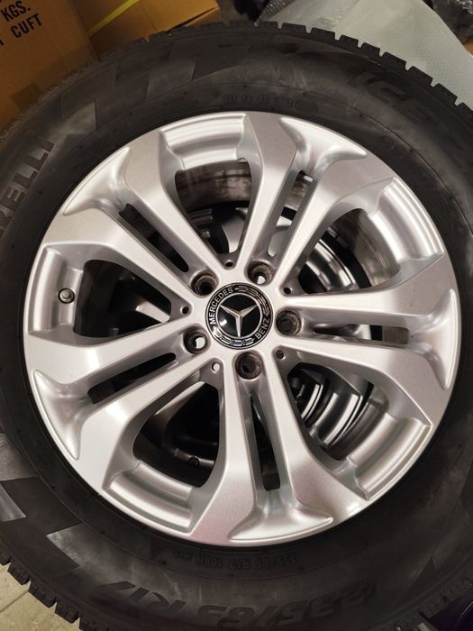 Felgi Mercedes GLC  253 W211 W203 Z OPONAMI Pirelli. Jak nowe r17