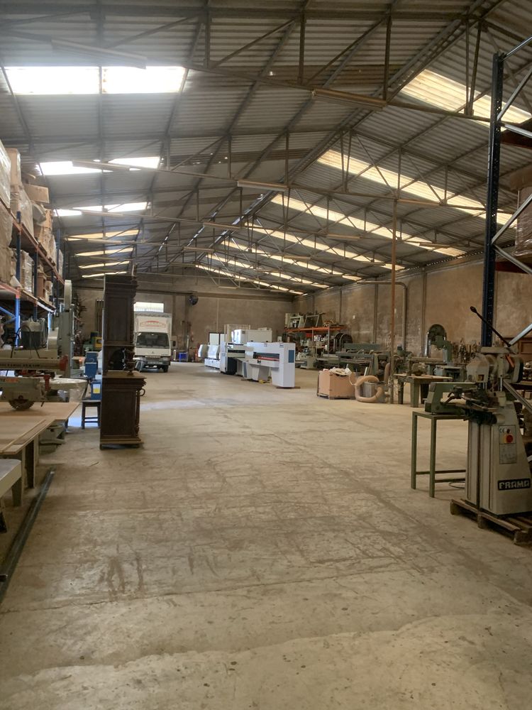 aluguer armazém 3000m2  area total 5000m2