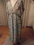Vestido midi marca Cortefiel
