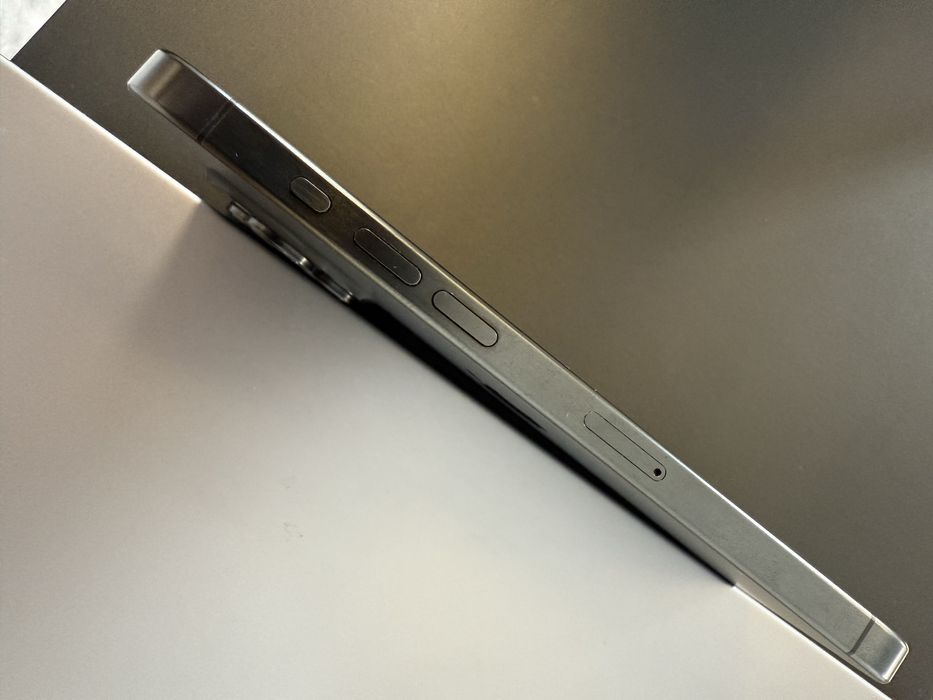 Iphone 15 pro max 256gb bateria 100%