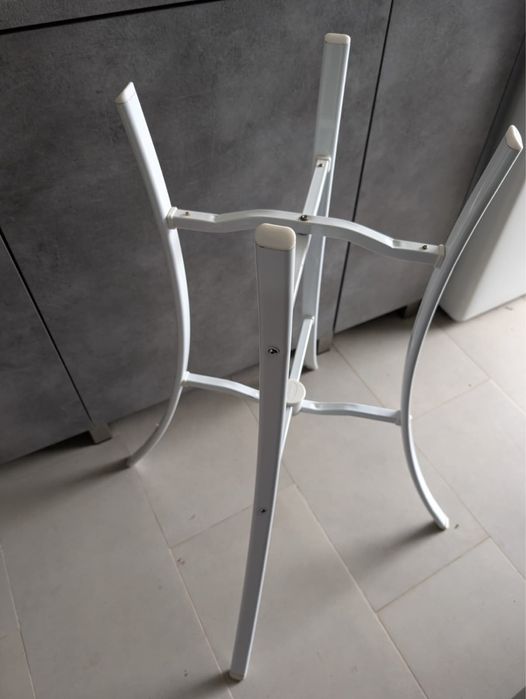 Banheira Shnuggle com suporte como nova