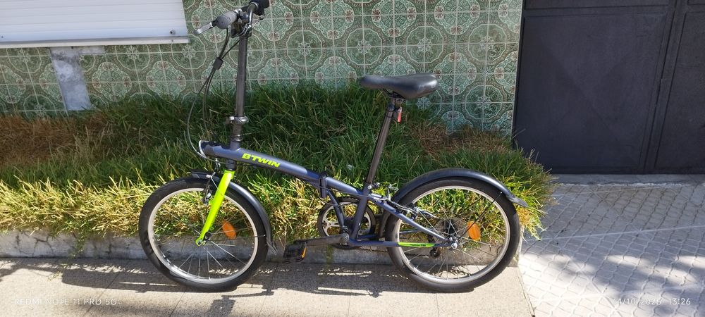 Bicicleta de partir ao meio. Está como nova. Vendo para desocupar.