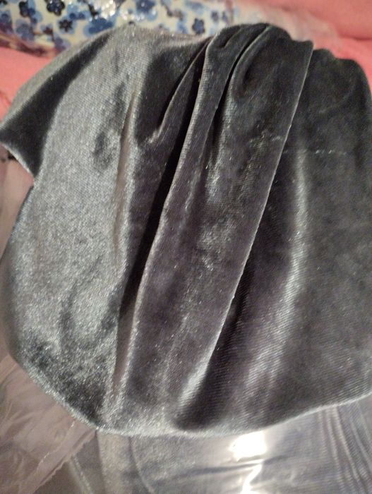 Продам велюр, остатки новой ткани в рулонах .